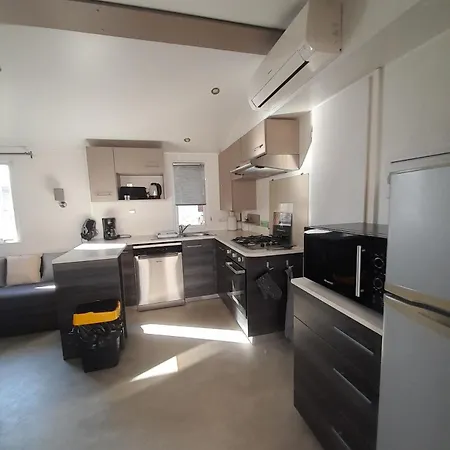 مكان تخييم Mobil La Mec *